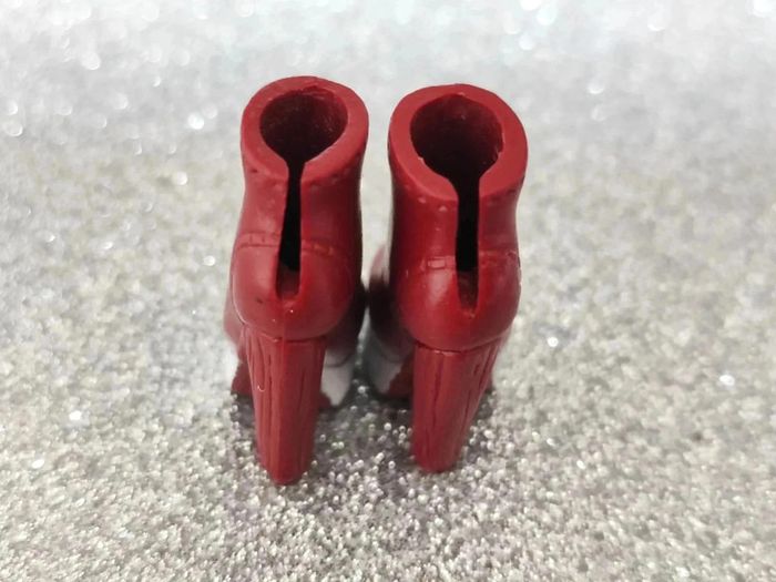 14/ chaussure Monster High bottine bordeaux/blanche - photo numéro 3