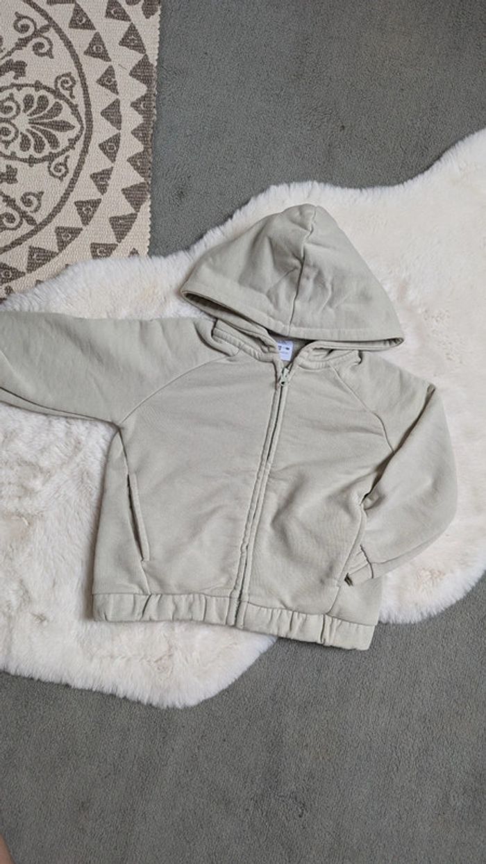 Sweat à capuche Zara