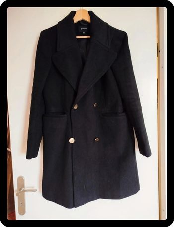 Joli manteau noir stradivarius
