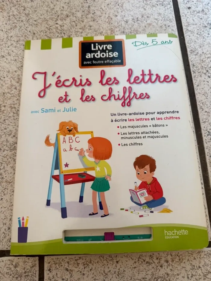 Livre ardoise j’écris les lettres et les chiffres