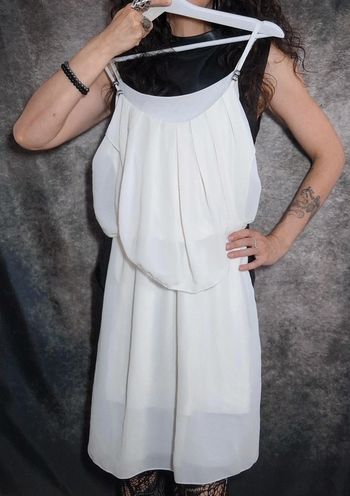 Robe crème fluide perles argentées