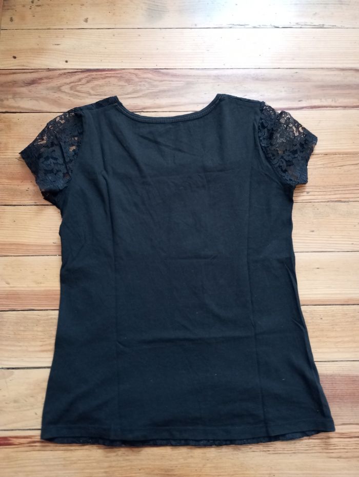 T shirt taille S - photo numéro 2