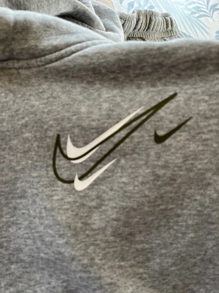 Sweat nike - photo numéro 3