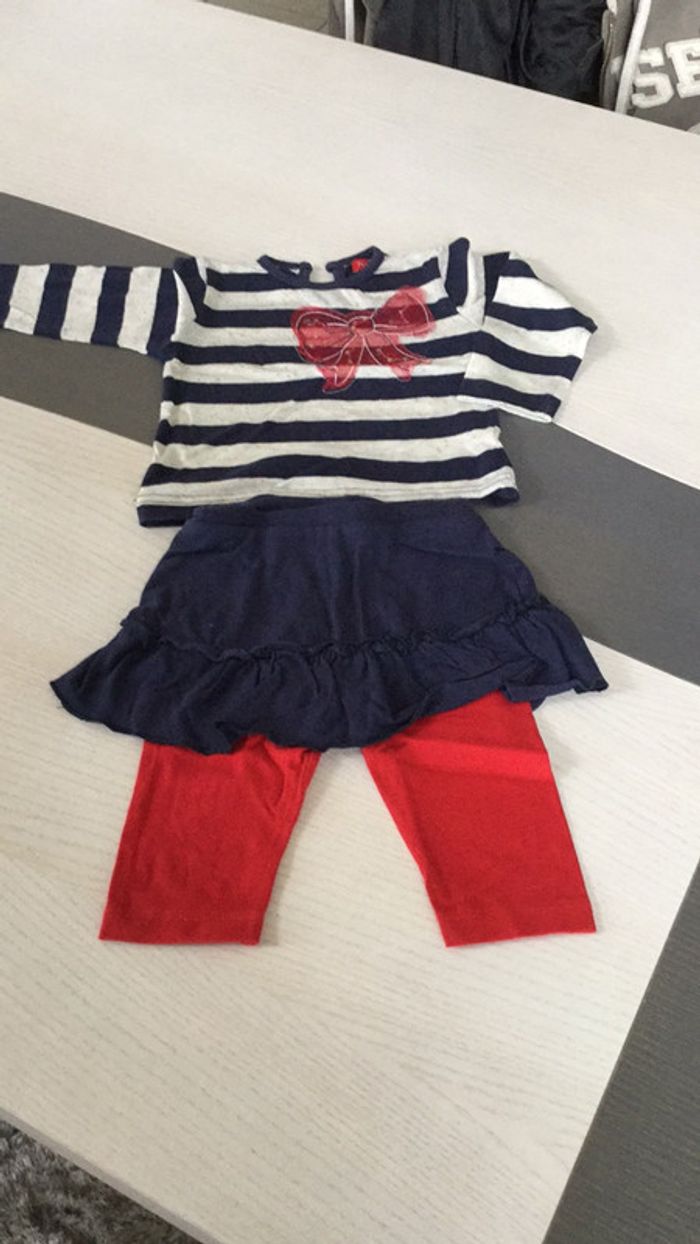 Ensemble marina avec leggings jupette 12m