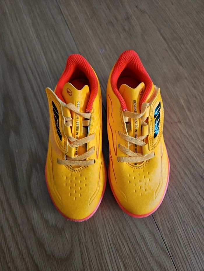 Chaussures foot enfant taille 28 - photo numéro 2