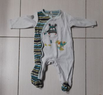 Pyjama 9 mois 
Bon état