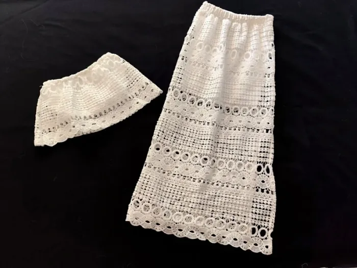 Ensemble chicaprie 8 ans top + jupe longue crochet