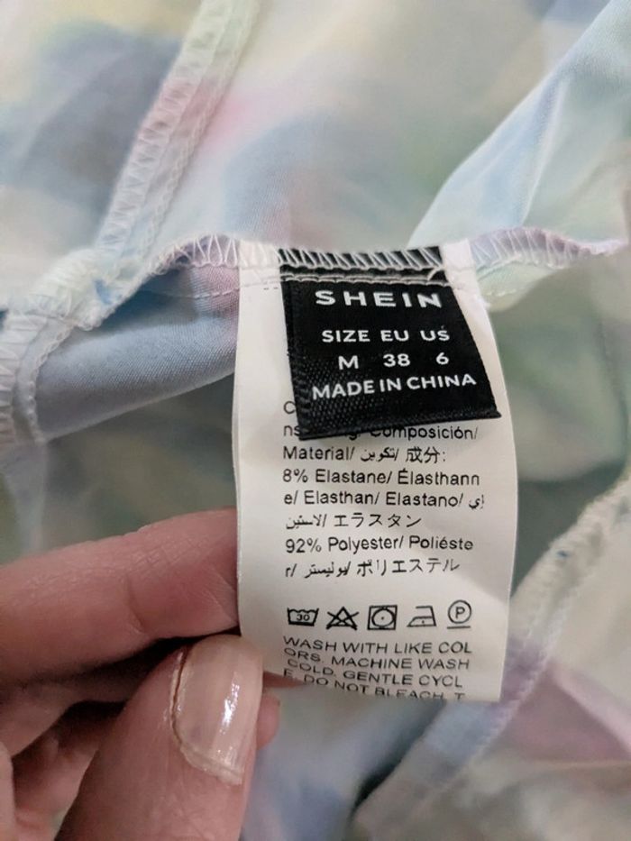 Combishort imprimé fleuri / fondu multicolore Taille M ou 38 - photo numéro 4