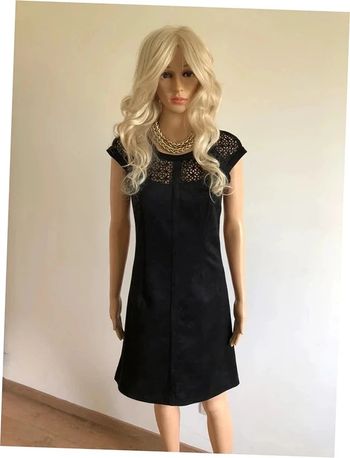 Robe noire en suédine à manches courtes Jus d'Orange taille XS jamais portée (taille grand)