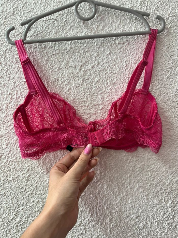 Soutien gorge en dentelle rose 90C - photo numéro 3