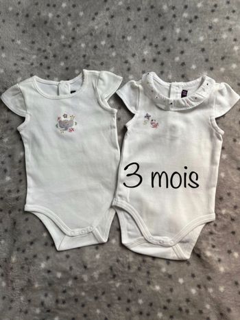 Lot 2 bodies manche courte Sergent Major 3 mois