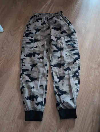 Pantalon cargo shein 11-12 ans
