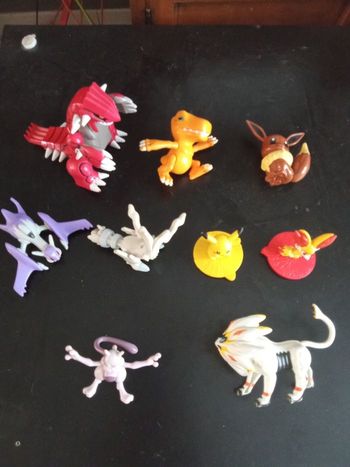 Lot de  9 figurines vintage mac do licence pokémon, fast food, collection, licence, Pikachu, dragofeu etc..