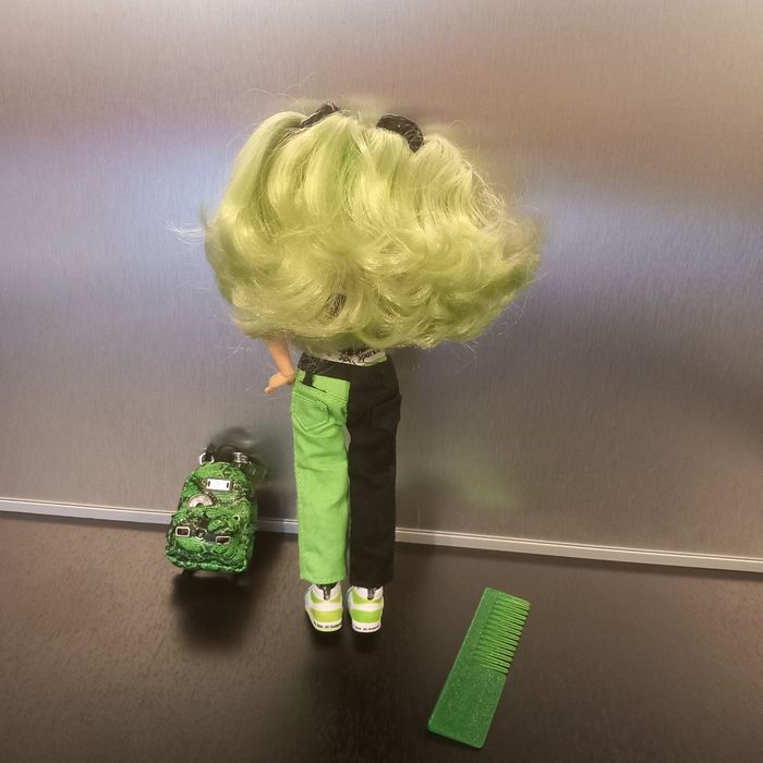 Poupée Rainbow High juniorJade Hunter - photo numéro 3