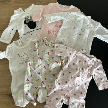 Lot pyjamas 1 mois