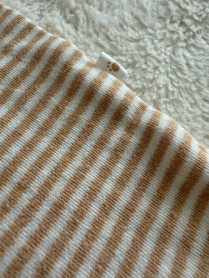 Grenouillère/pyjama en coton et son bonnet - photo numéro 3