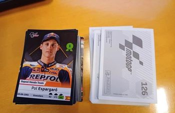 Lot de 10 images panini MotoGP 2022