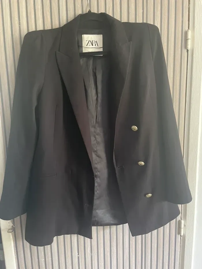 Veste noire - photo numéro 2