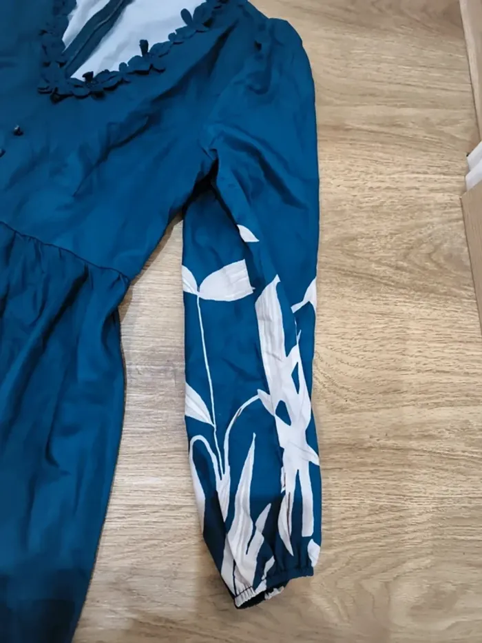 Robe trapèze en broderie taille L (40) neuve - photo numéro 3