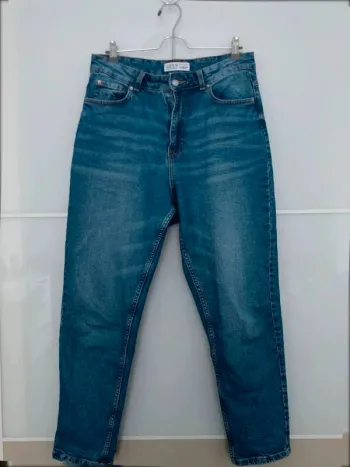 Jean mom  40