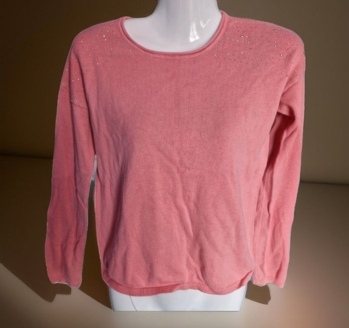 Superbe pull jersey déco brillants