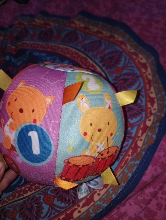 Magi balle d'éveil des P'tits Copains Vtech comme neuve - photo numéro 4