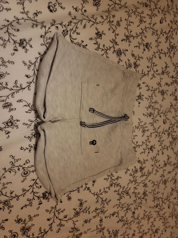 Short obaibi 23 mois