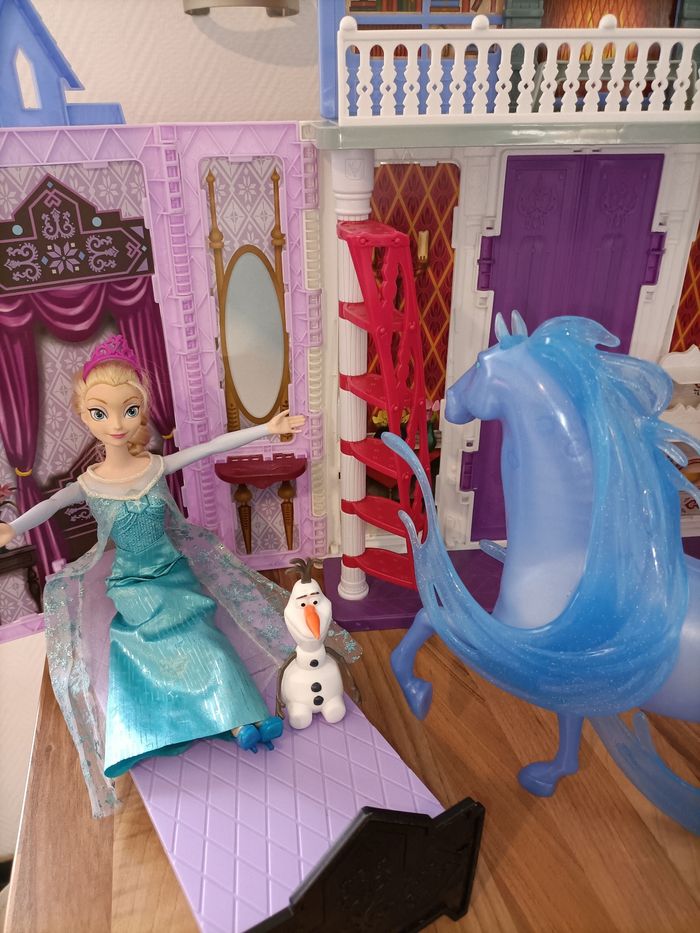 Château Arendelle Reine des Neiges - Elsa +Anna +Olaf +Nok - photo numéro 4