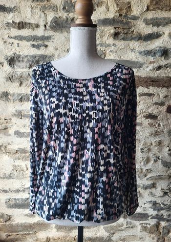 Blouse manches longues à motifs rose gris écru Taille 44