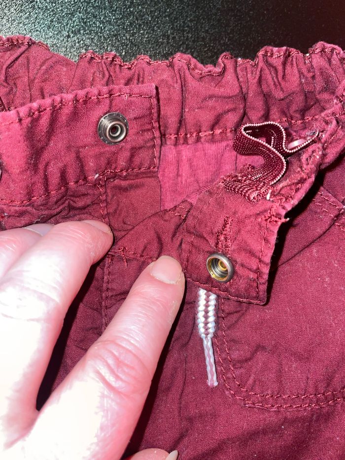 Pantalon droit bordeaux taille 9 mois - photo numéro 2