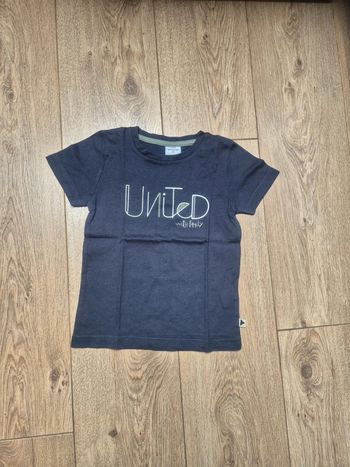 Tee-shirt MC tape à l'œil 4 ans état neuf