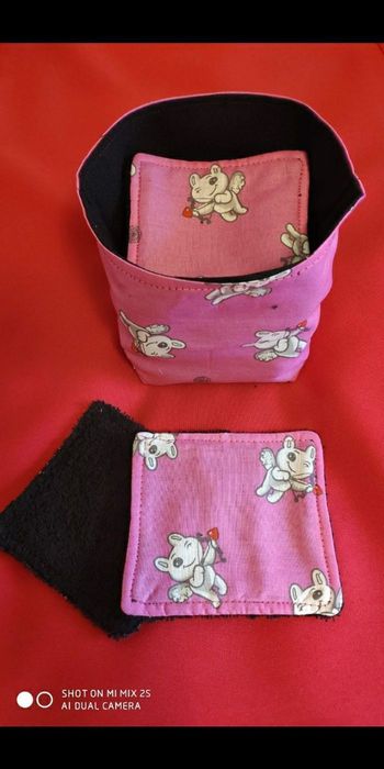 12 lingettes et son panier, neuf.....