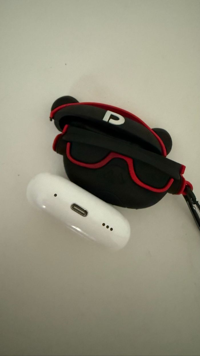 Boîtier AirPods Pro 2 original Apple - photo numéro 4