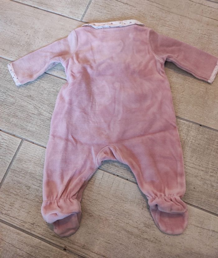 Lot pyjamas et combinaison 1 mois - photo numéro 3