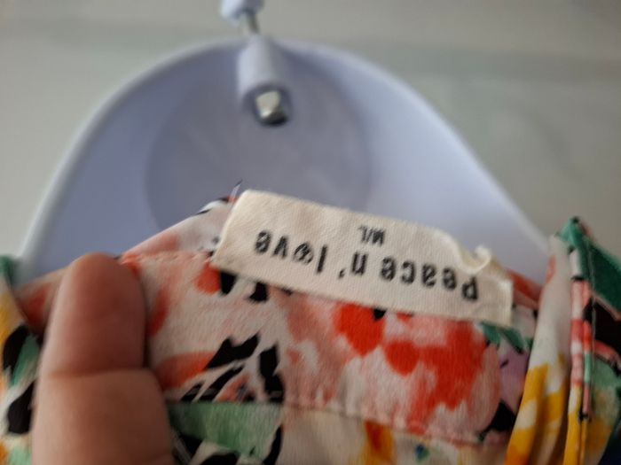 Chemsie peace n'love taille 38/40 en très bon état - photo numéro 3