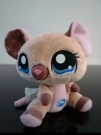 Peluche Petshop 18 cm environ