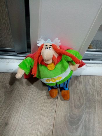 Peluche chef vercegetorix du parc asterix et obelix