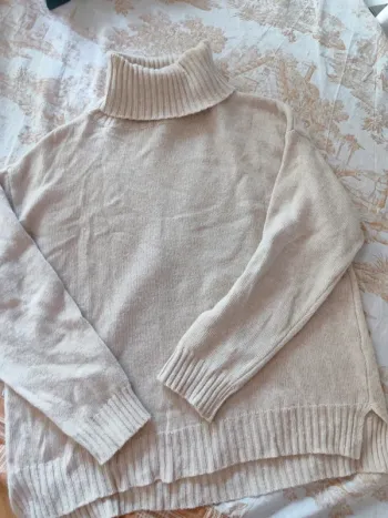 Pull oversize col roulé