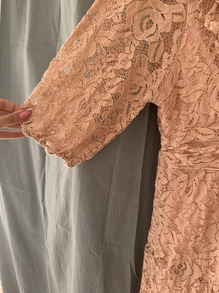 Robe dentelle rose pâle - photo numéro 3
