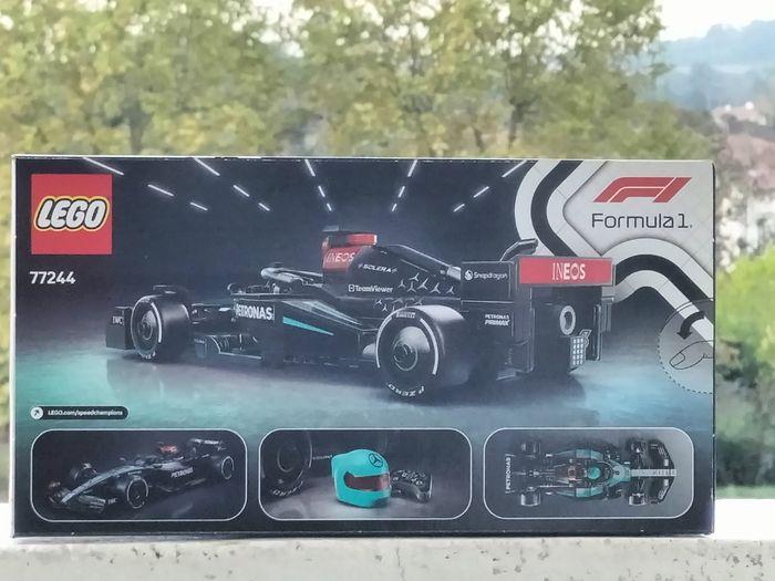 Lego voiture F1 mercedes AMG w15 petronas - photo numéro 3