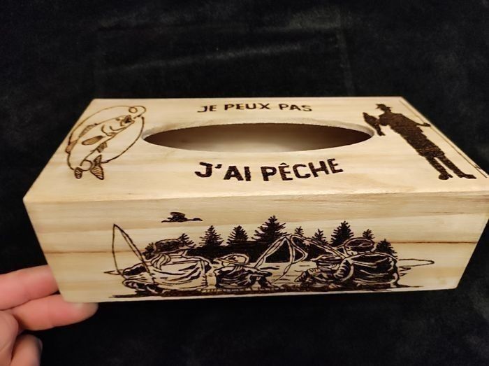 Boite à mouchoirs en bois - photo numéro 2