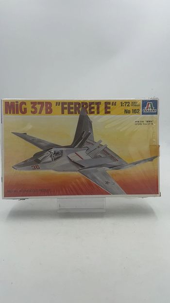 Maquette Mig 37B « Ferret E » 1:72 N•162 Italeri neuf