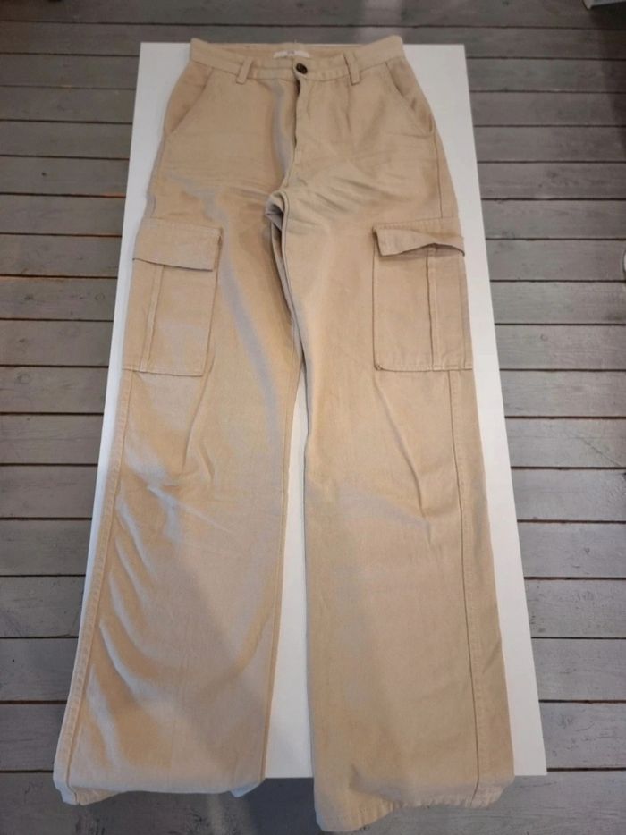 Cargo beige Stradivarius - photo numéro 2