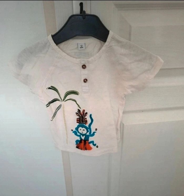 T-shirt garçon blanc à motif neuf 12 mois