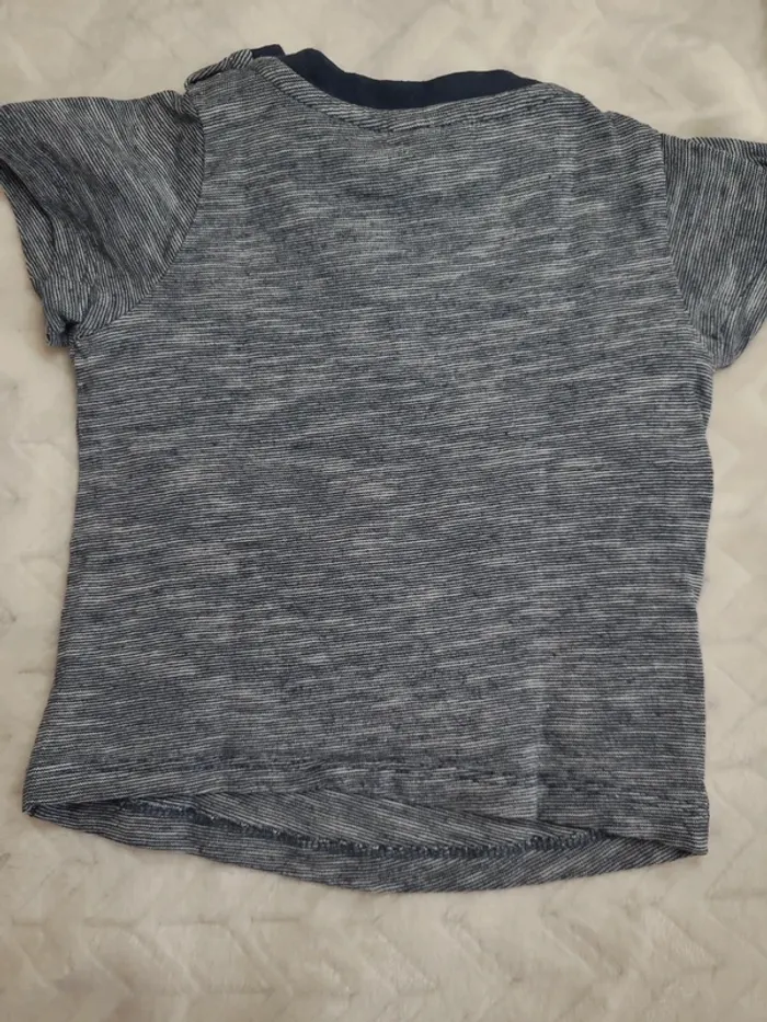 👶Tee-shirt TAO taille 6mois-68cm👶 - photo numéro 2