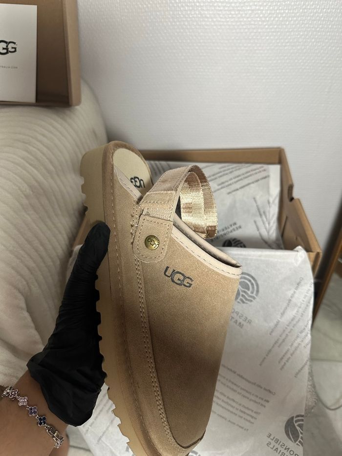 UGG Golden Star Beige - photo numéro 2