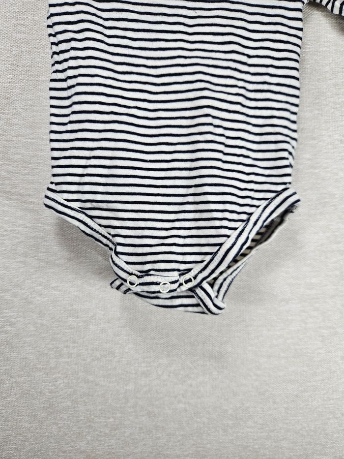 Bodie manche longue tape à l'œil 9 mois - photo numéro 2