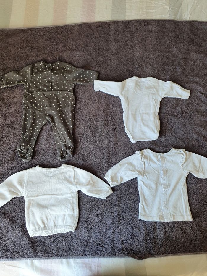 Lot ensemble bébé 1 mois fille garcon - photo numéro 7