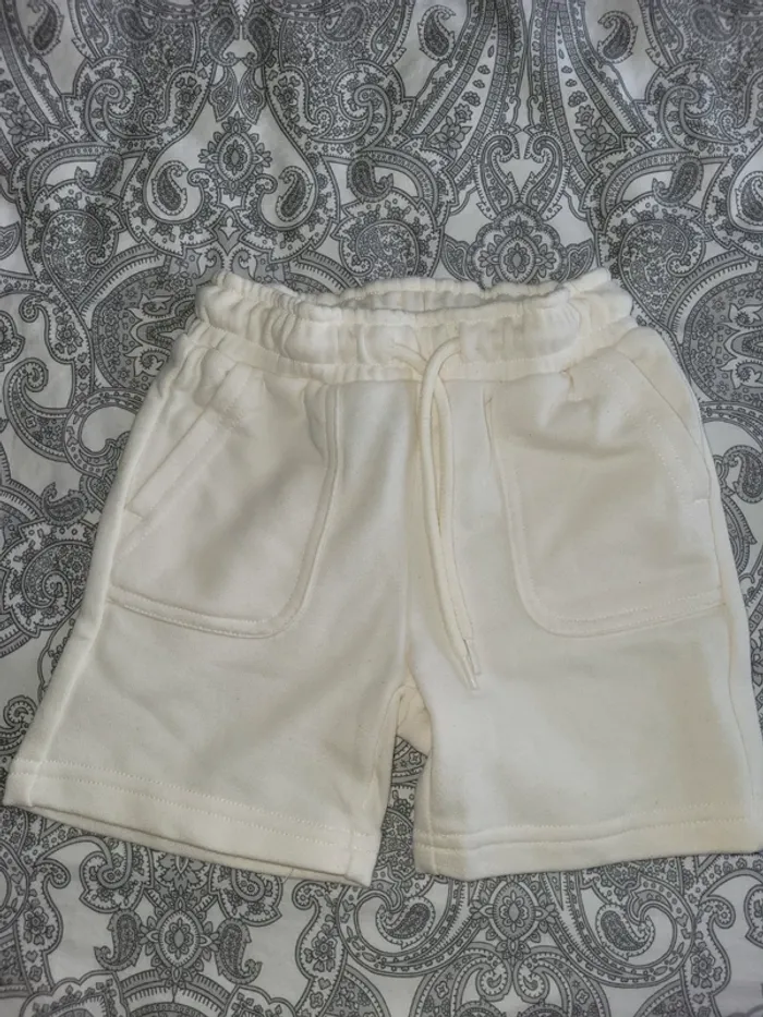 Short kiabi 4 ans neuf