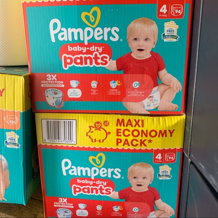 188 couches culottes Pampers